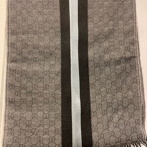 Gucci Gray Scarf with Monogram Pattern and Fringed Ends
